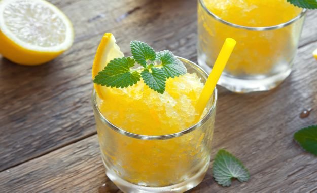 How to make a Slushie with a blender
